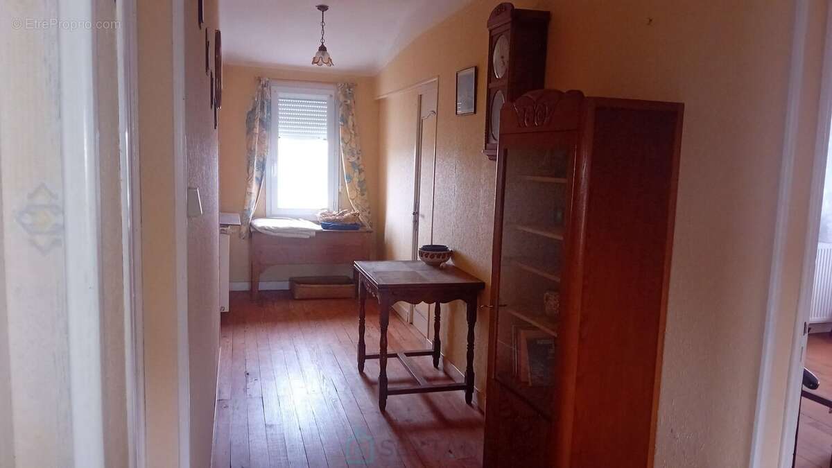 Maison 6 pièces avec grand terrain et dépendances - photo 13