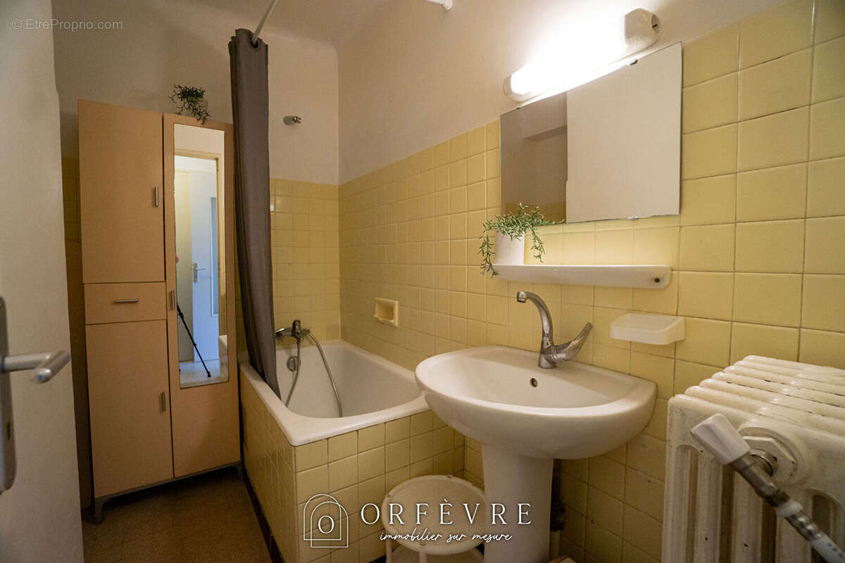 Appartement à CASTELNAU-LE-LEZ