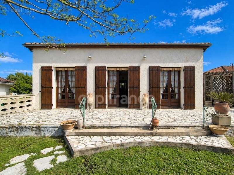 Maison à SAINT-SULPICE-DE-ROYAN