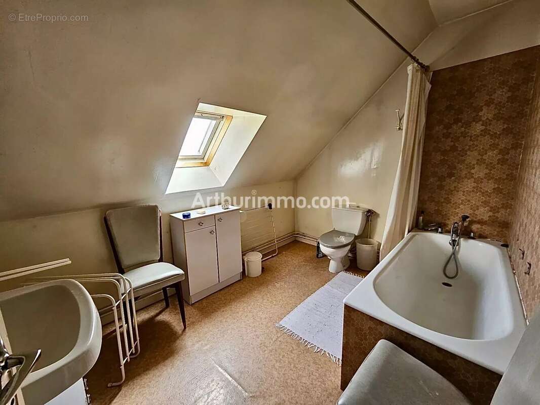 Appartement à LONS-LE-SAUNIER