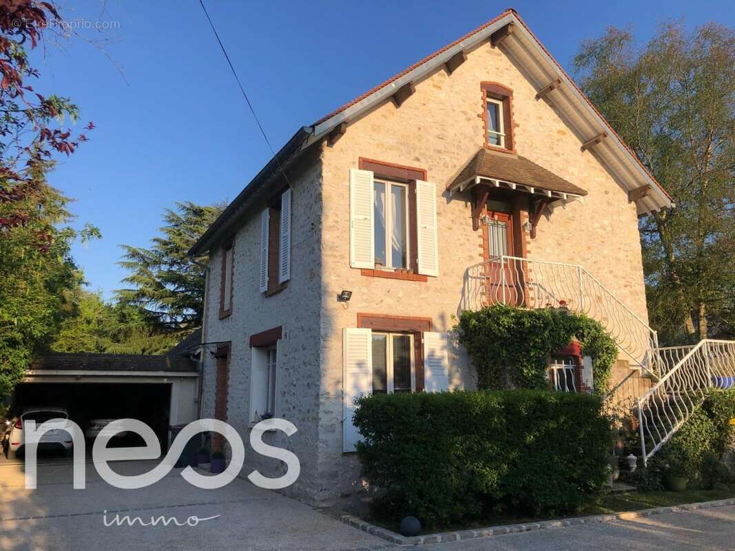 Maison à LA ROCHETTE