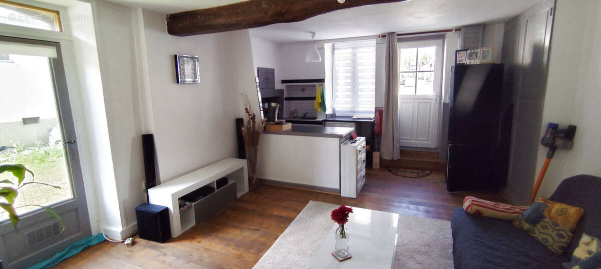 Maison à ANCY-LE-FRANC