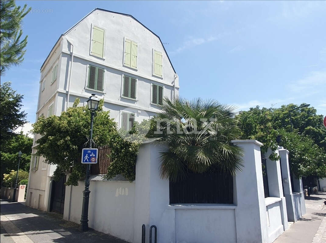 Maison à ASNIERES-SUR-SEINE