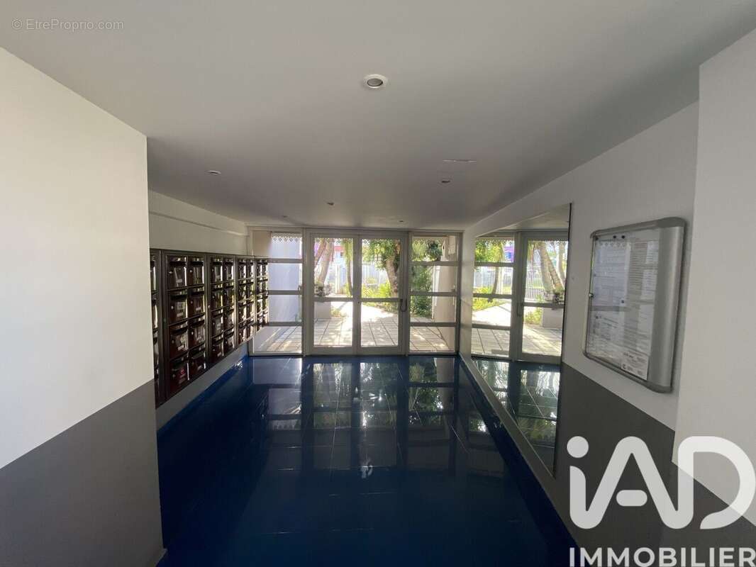 Photo 3 - Appartement à SAINT-DENIS