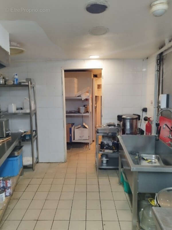 Commerce à PARIS-10E