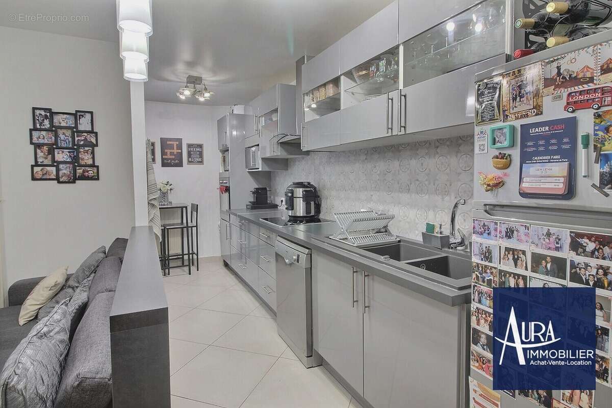 0_0002 - Appartement à LES LILAS