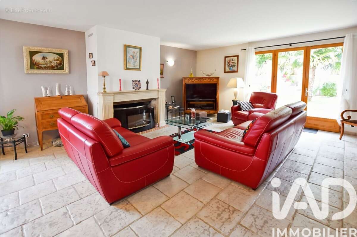 Photo 3 - Maison à CRECY-LA-CHAPELLE