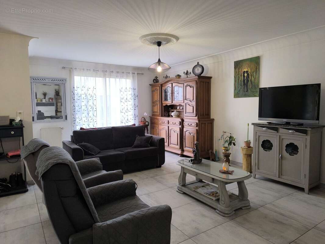 Maison à SAUZE-VAUSSAIS