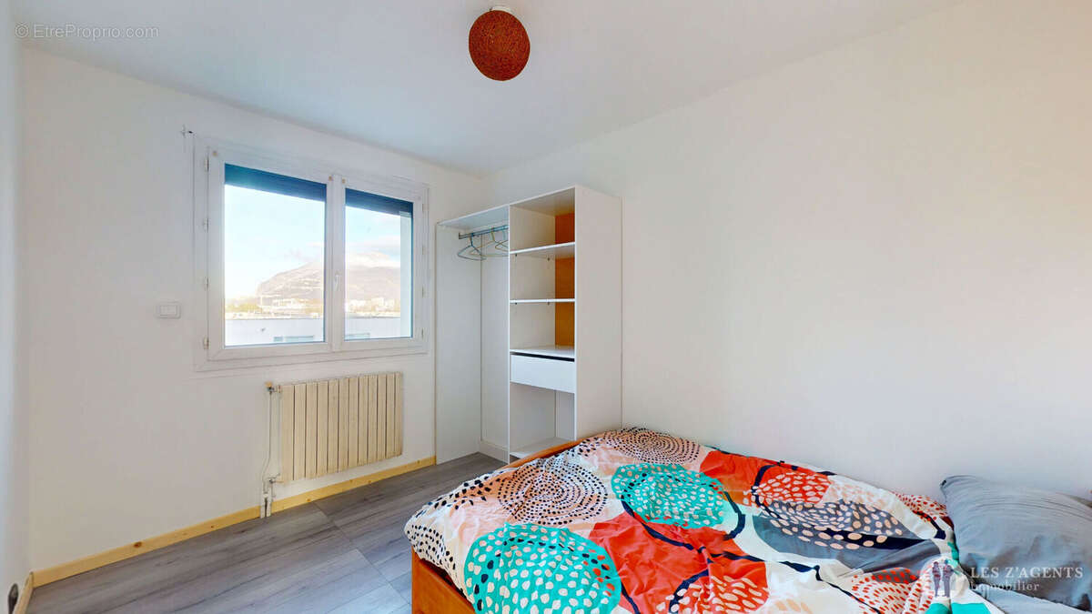 Appartement à SAINT-MARTIN-D'HERES