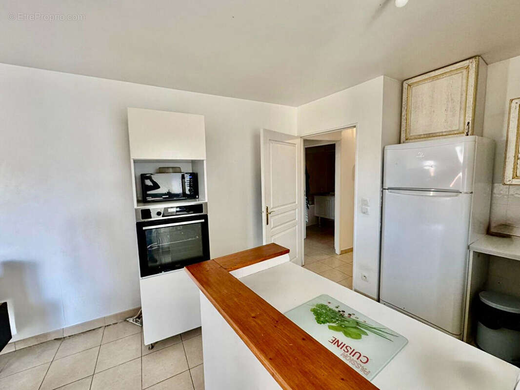 Appartement à MARSEILLE-2E