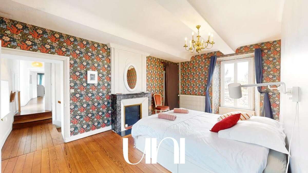 Maison à MEZIDON-CANON