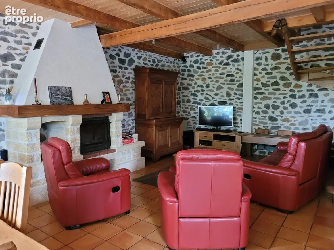 Maison 6 pièces 170 m² à vendre à Meallet (15200) - photo 4