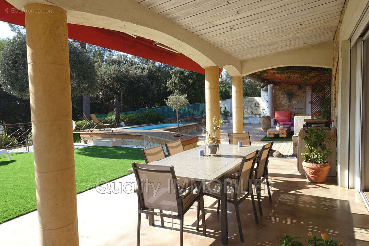 Maison à MOUANS-SARTOUX