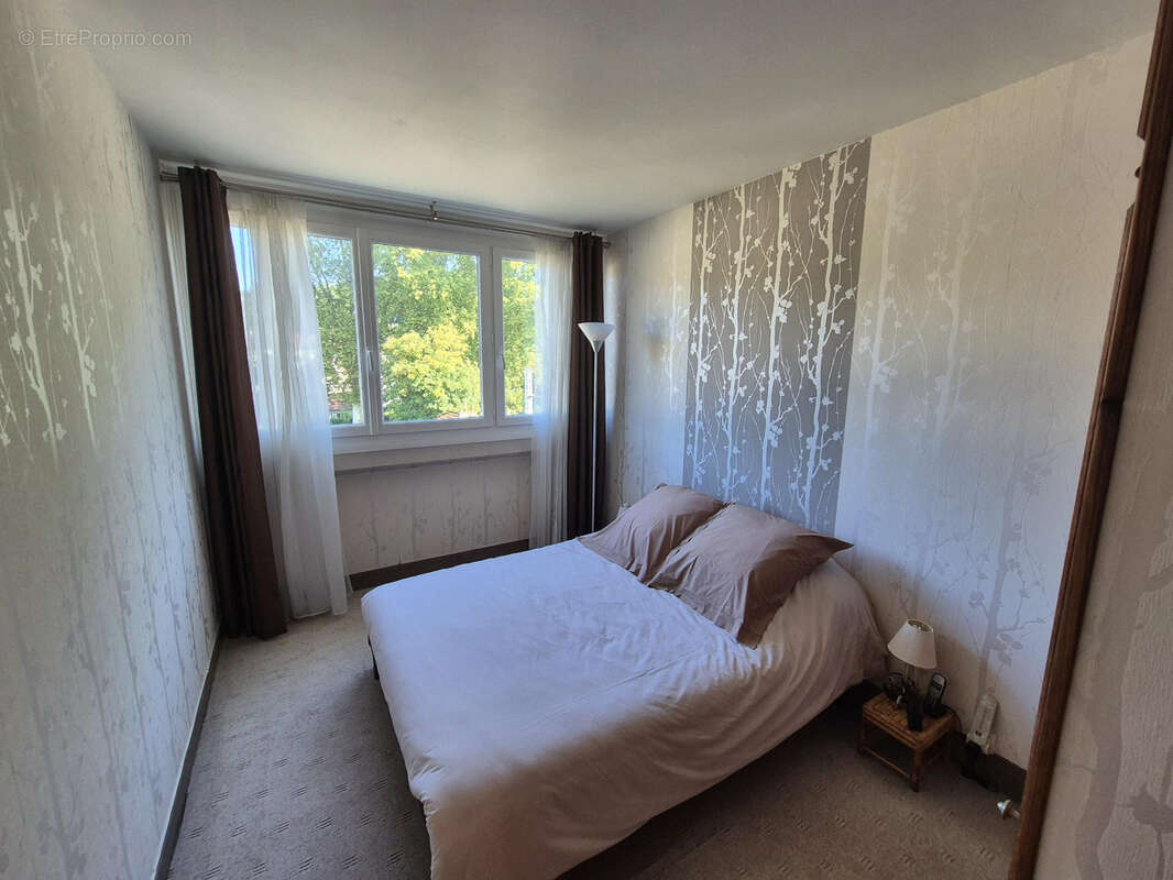 Appartement à JOUY-EN-JOSAS