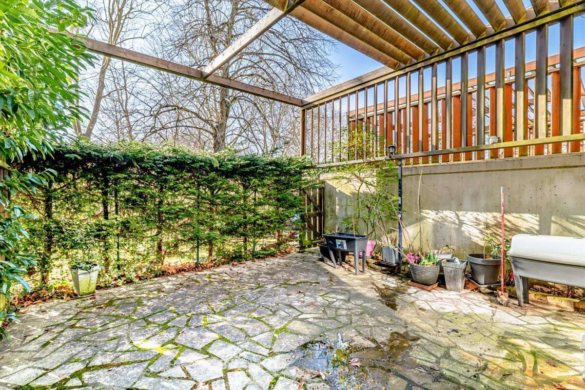 Appartement à BOUSSY-SAINT-ANTOINE