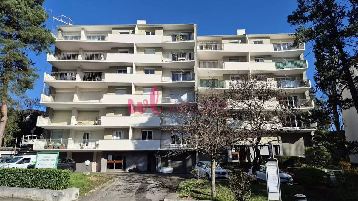 Appartement à SAINTE-FOY-LES-LYON