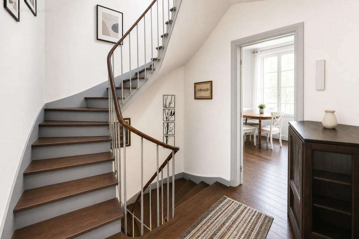Maison de 11 pièces de 255 m² à Chartres - photo 13