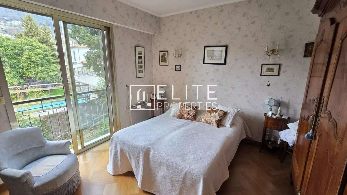 Appartement à VENCE