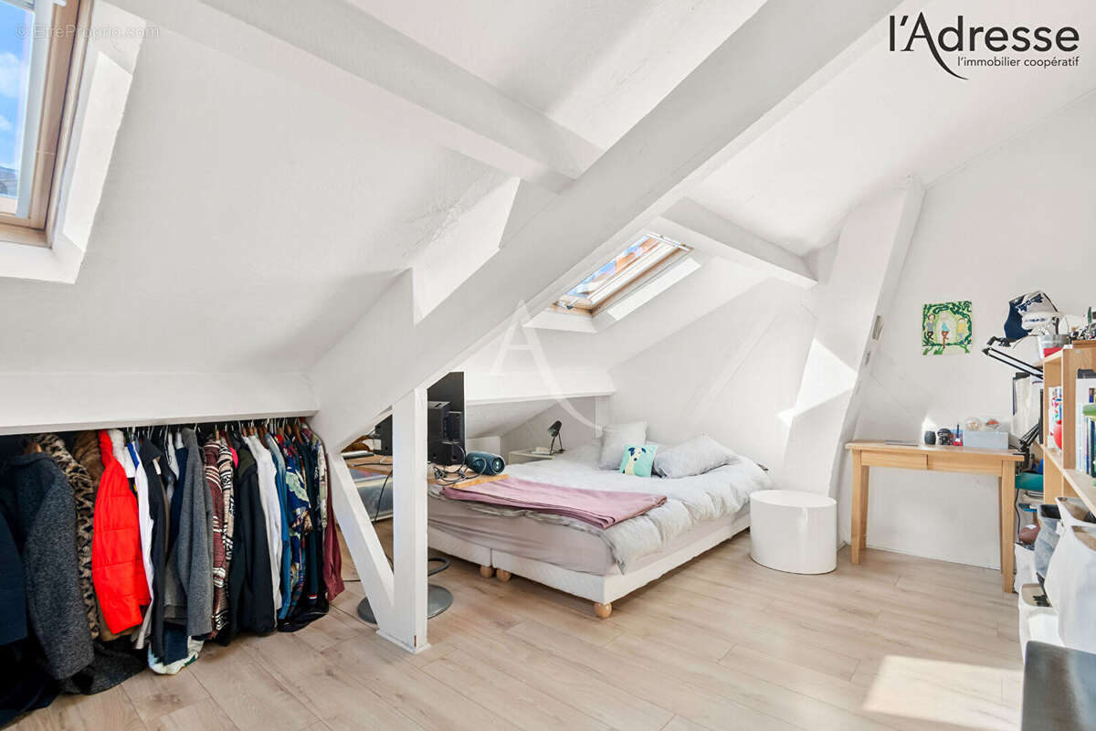 Hypercentre de Suresnes -  Duplex de 173.75m² (122.75m² au sol) - photo 13