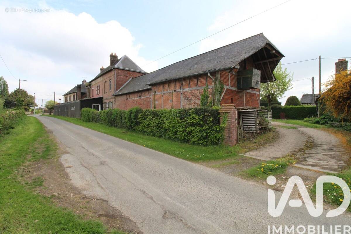 Appartement 430 m² à Martainville-Epreville  - photo 1