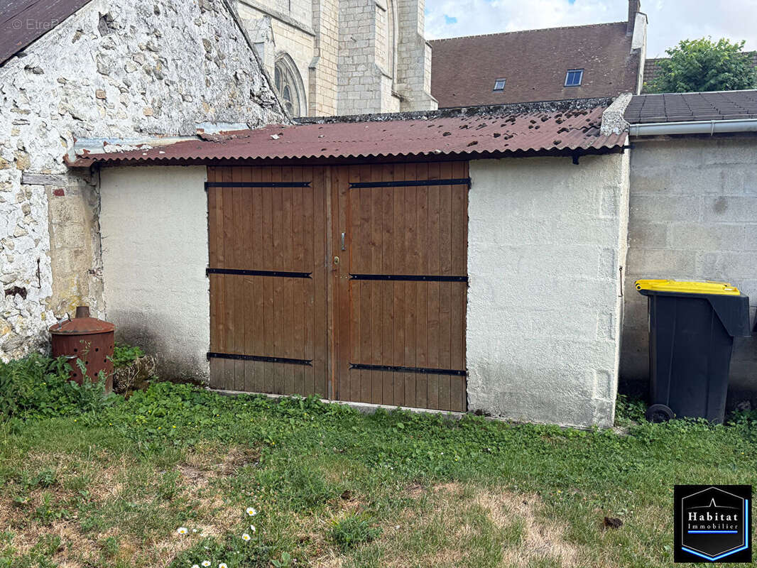 Maison en pierre à rénover ? Fort potentiel ? 60 m² + combles aménageables - photo 9