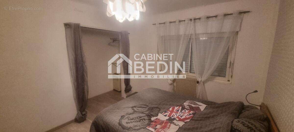 Maison à AMBARES-ET-LAGRAVE