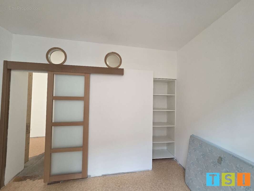 Appartement de 80 m² sur 2 étages avec 1 cour de 43 m², centre ville - photo 10