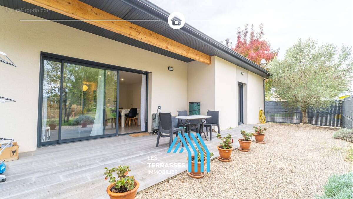 Maison à MONTELIMAR