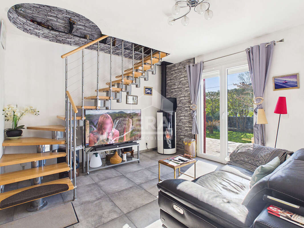 Urcuit - Vente Maison - piscine - photo 5