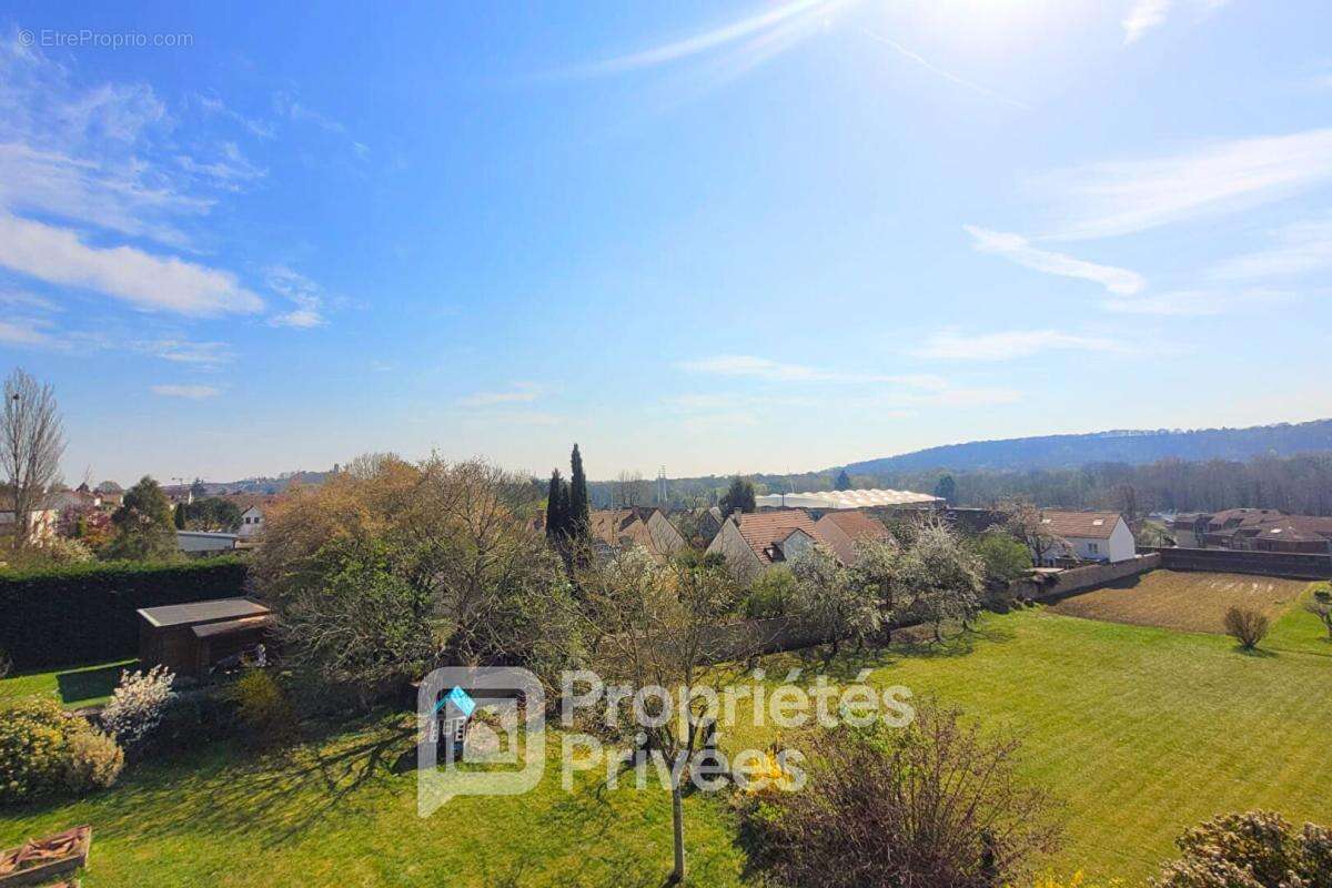 Maison à MARCOUSSIS