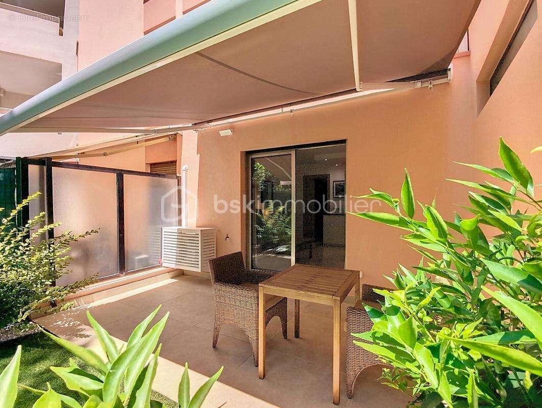 Appartement à MOUGINS