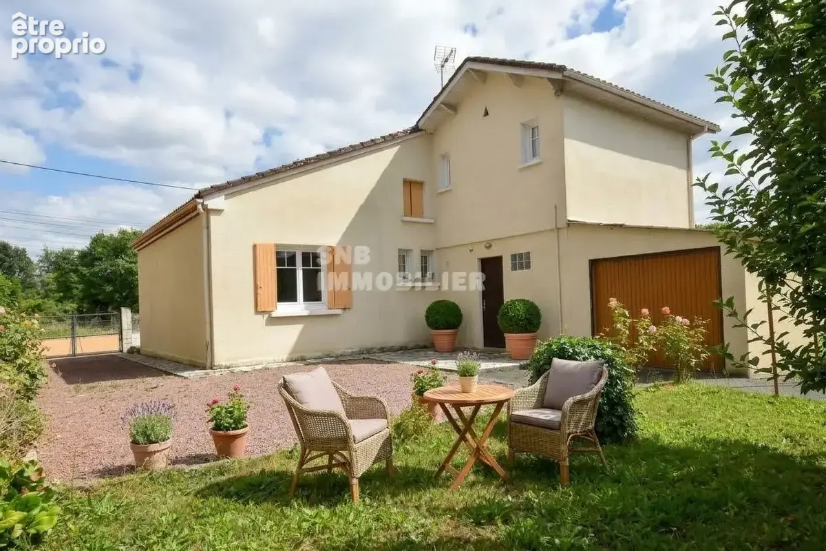 facade arriere av buis - Maison à L'ISLE-D'ESPAGNAC