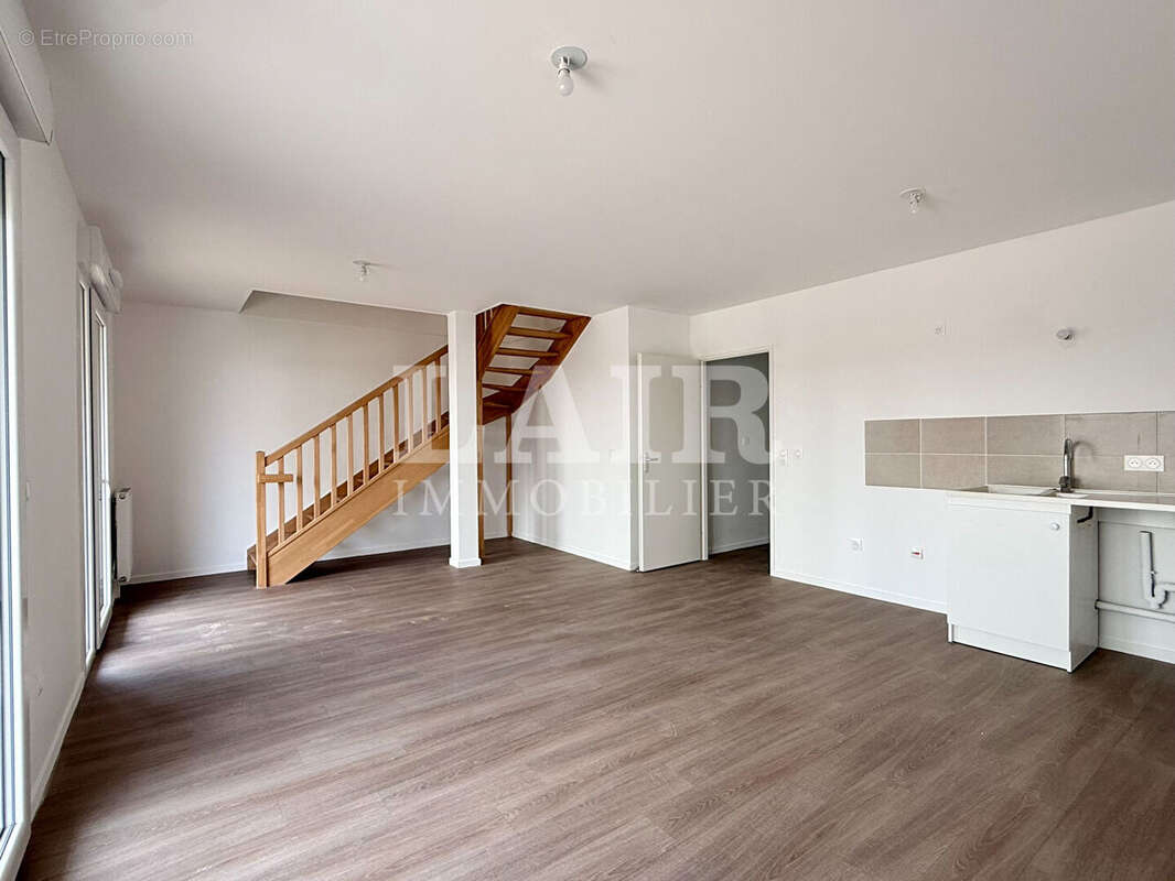 Appartement en duplex à Alençon avec jardinet - Réf 15397 - photo 2