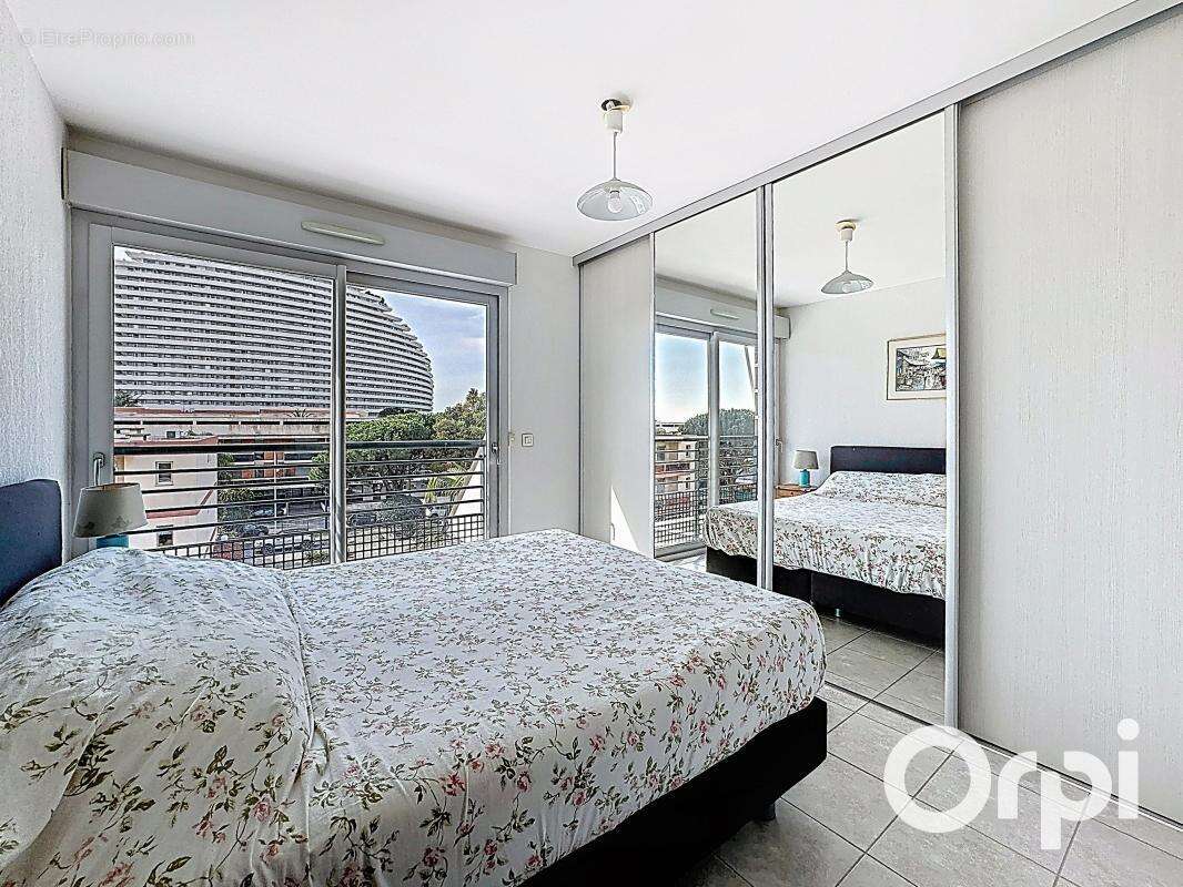 Appartement à VILLENEUVE-LOUBET