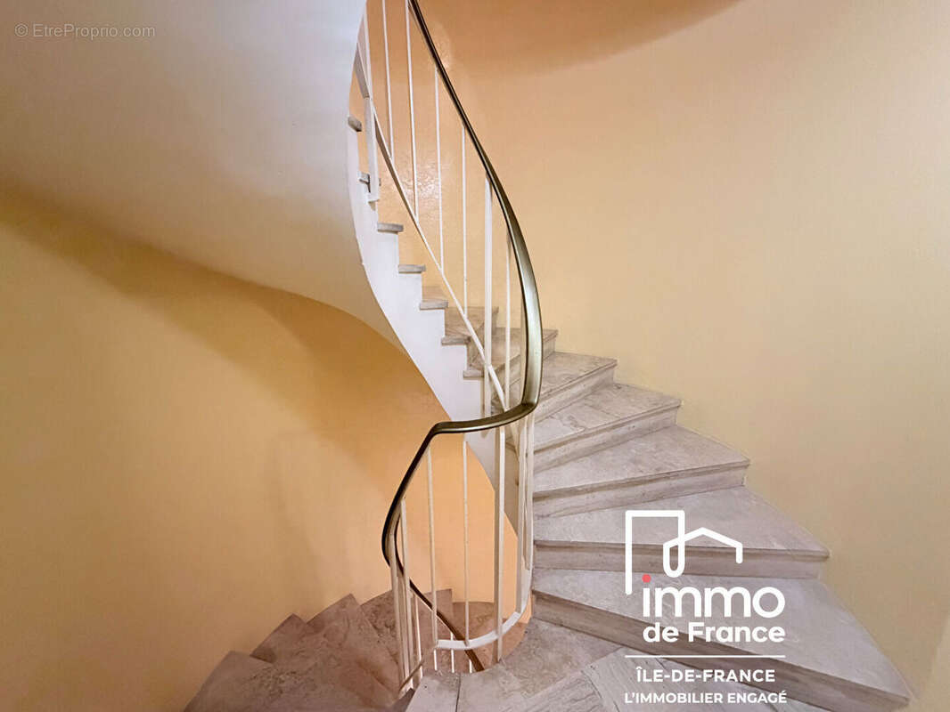 Appartement à VERSAILLES