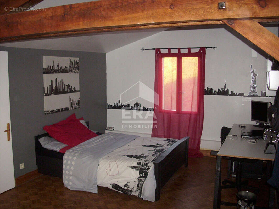 Maison à MONTPON-MENESTEROL