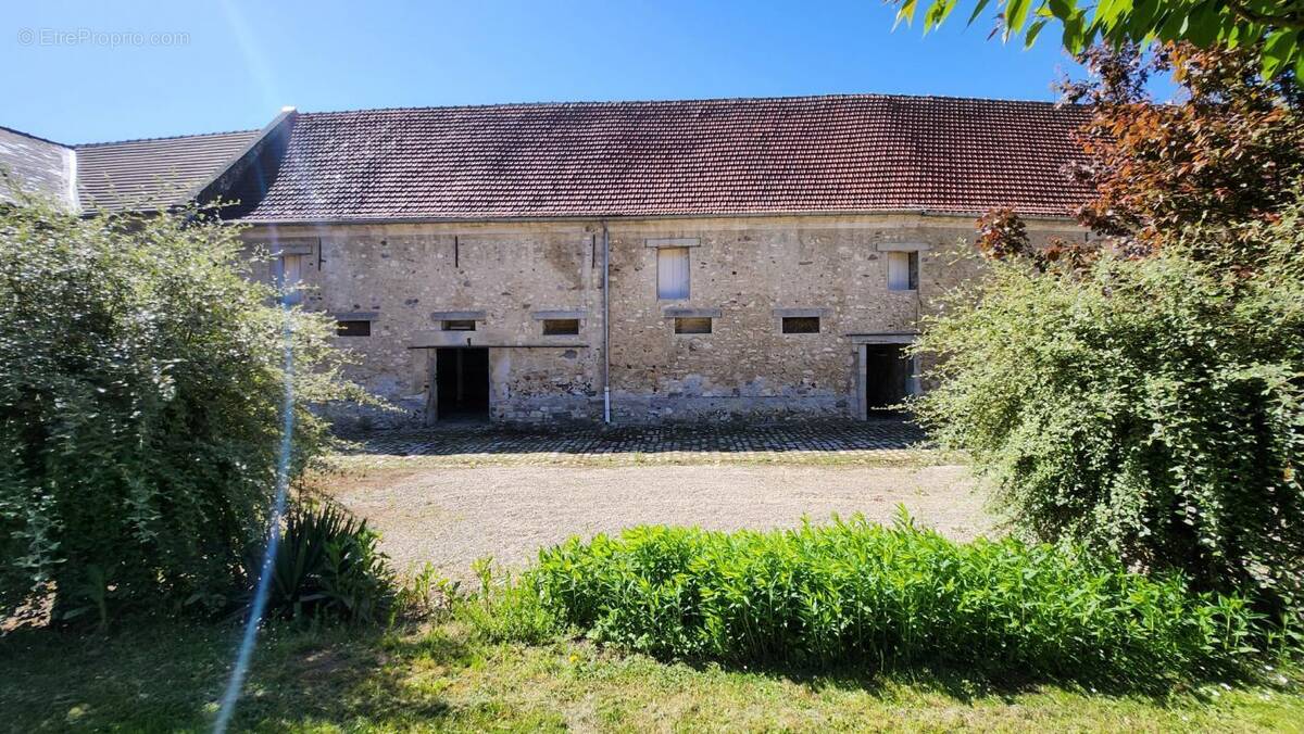 Maison à CHEVREVILLE