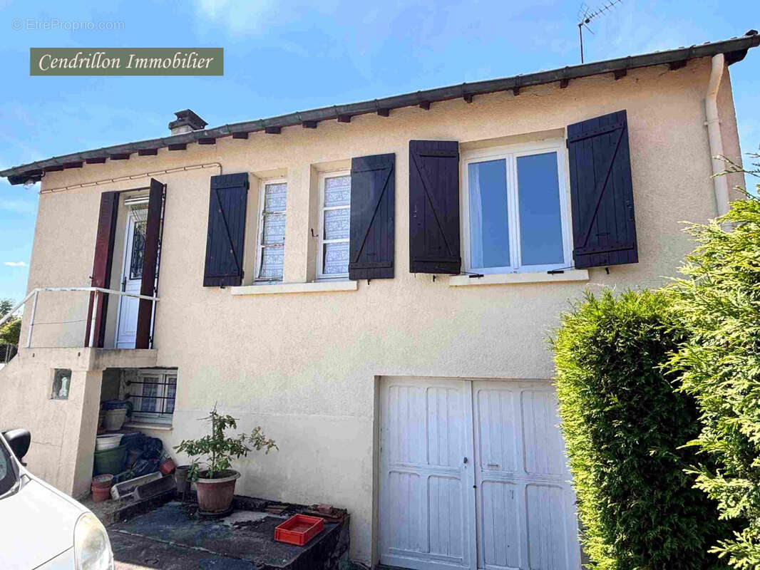 Tout petit prix ! Maison indépendante à rénover offrant un jardin, une dépendance et un emplacement privilégié - photo 23