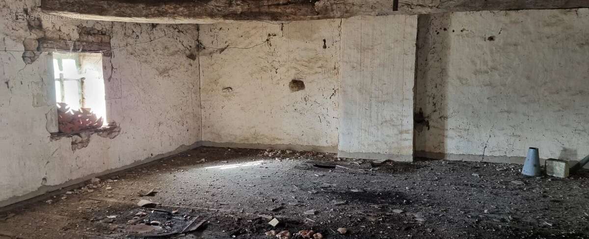 Maison de village à rénover avec ancien magasin - photo 14