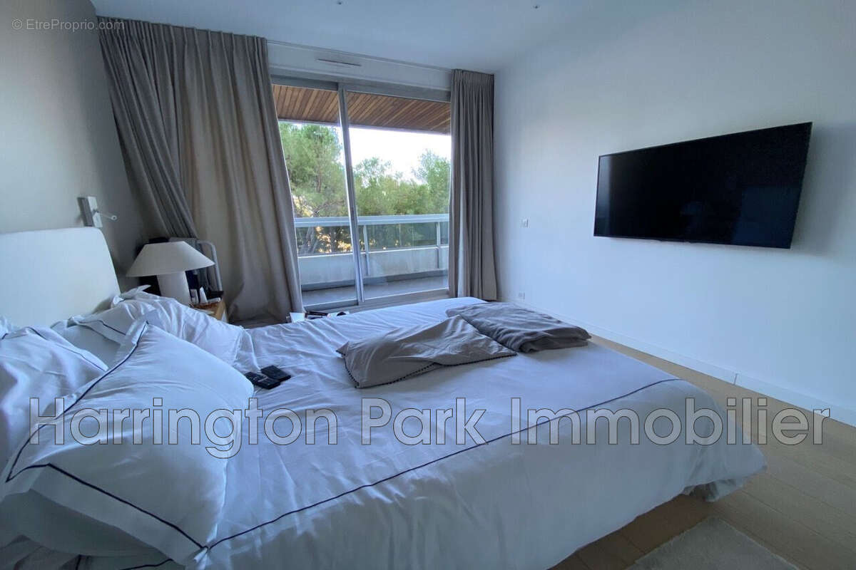 Appartement 90 m² à Marseille-8e  - photo 7