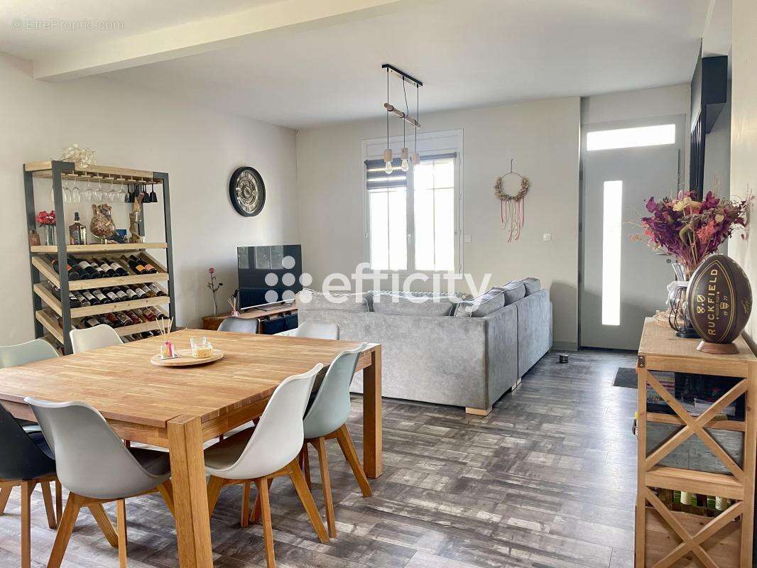 Maison 105 m² à Marennes  - photo 2