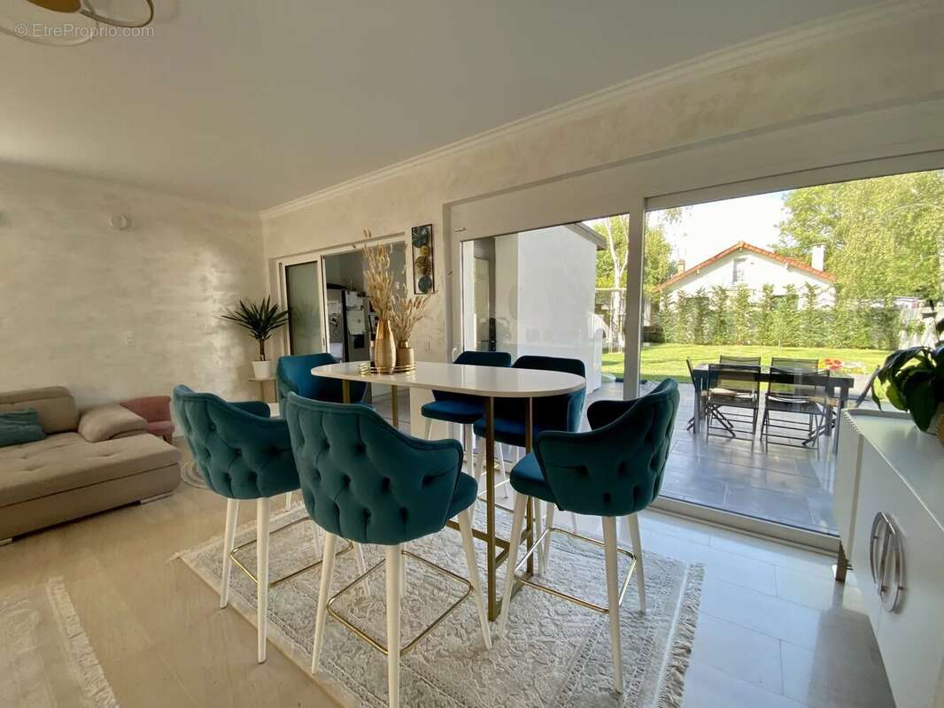 Maison à LE PLESSIS-TREVISE