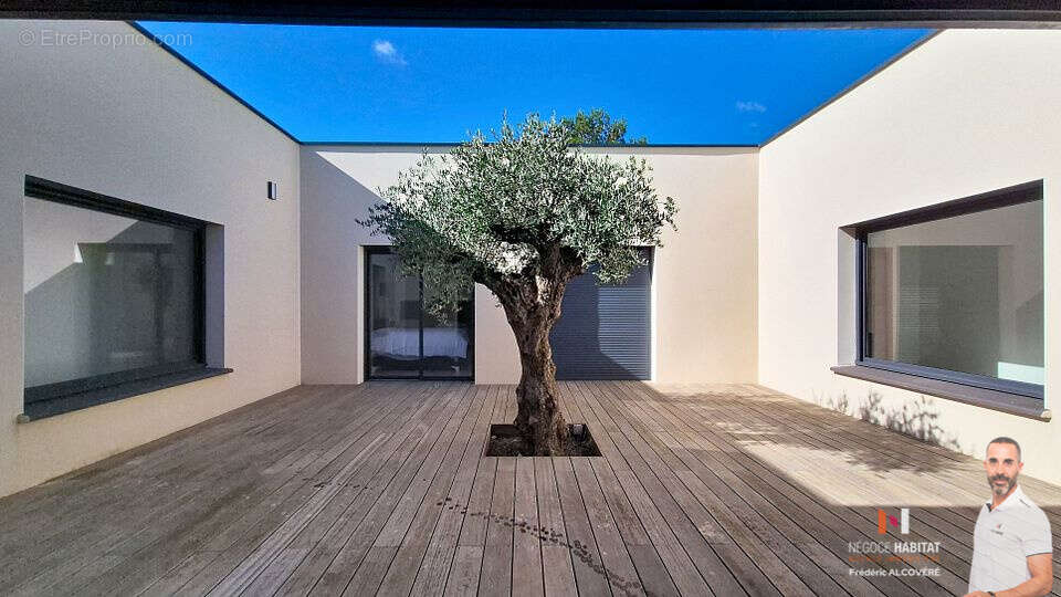 Villa contemporaine de standing   190 m2   hauteurs de nîmes   terrain 3 035 m2   piscine   calme abso - photo 3