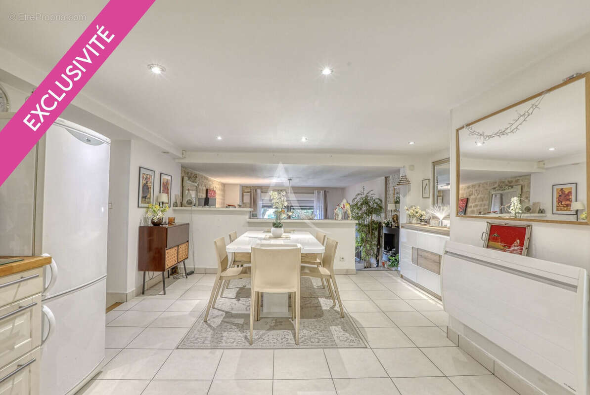 Appartement à HARDRICOURT