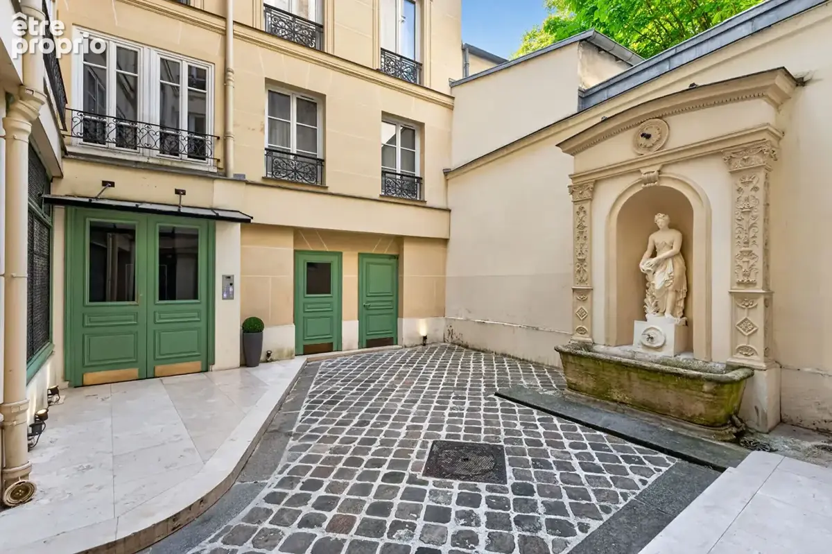 Paris 6eme - rue saint andre des arts - photo 11