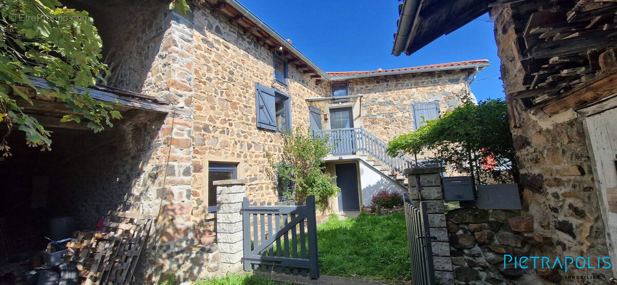 Maison à SAINT-APPOLINAIRE