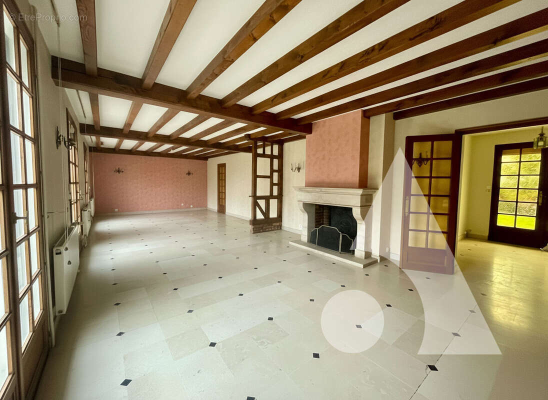 Maison à FONTAINE-LES-GRES