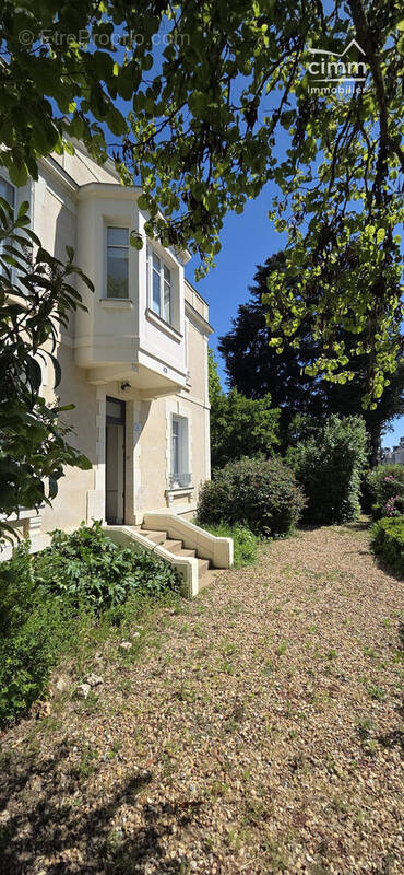 Maison à VERNANTES