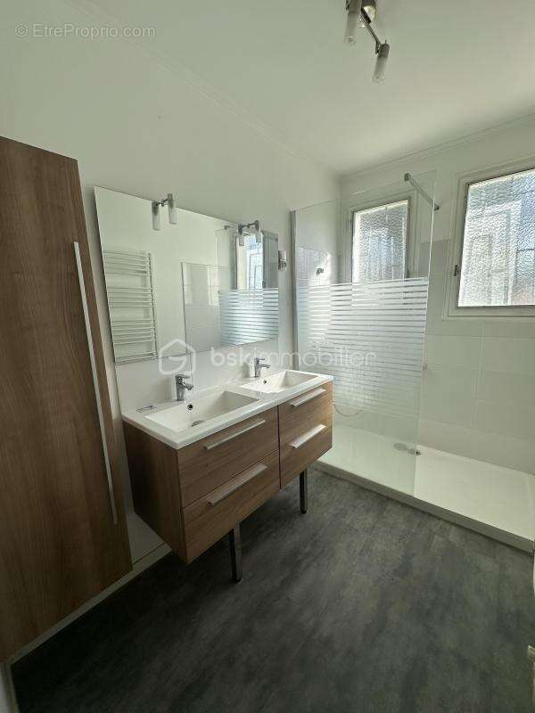 Maison à CHAMBRAY-LES-TOURS