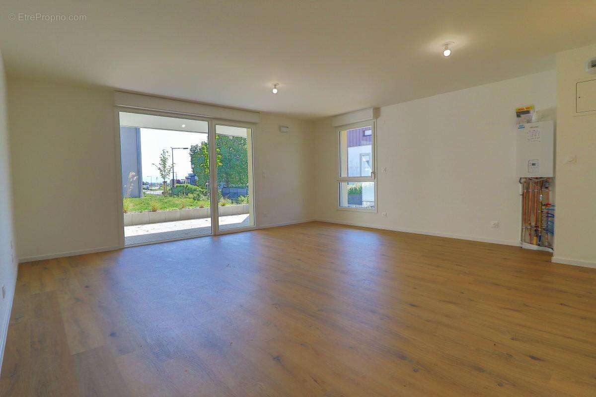 Appartement À Vendre - photo 3